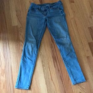 Super stretch skinny jeans